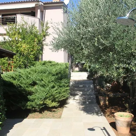 Olive Garden Premantura