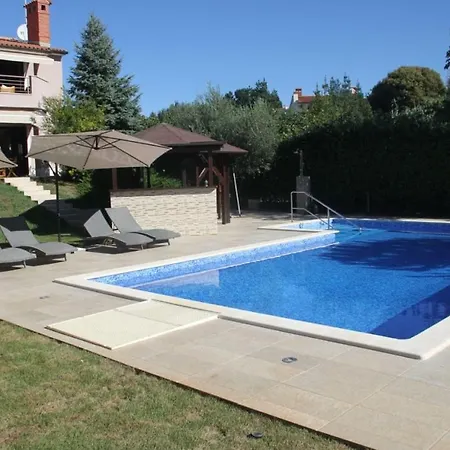 Olive Garden Villa *